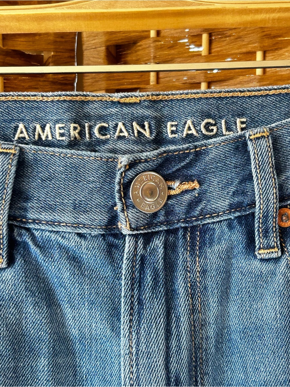 American Eagle Skater Jeans Women’s Size 12 High Rise Straight Leg Medium Wash - Picture 2 of 7
